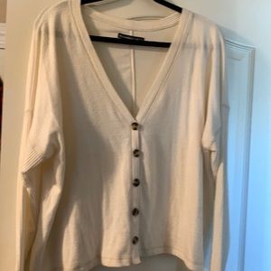 Long sleeve cream Abercrombie and fitch button down